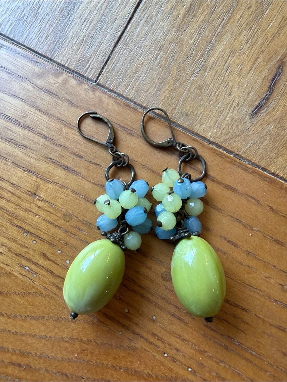 Green Cluster Drop Earrings - Women's Fashion Jewelry